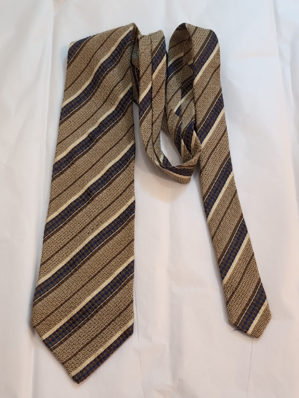 Ermenegildo Zegna Textured Stripe Silk Tie